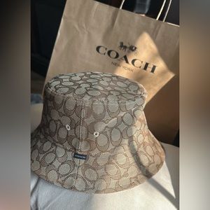 Coach Signature Jacquard Bucket Hat